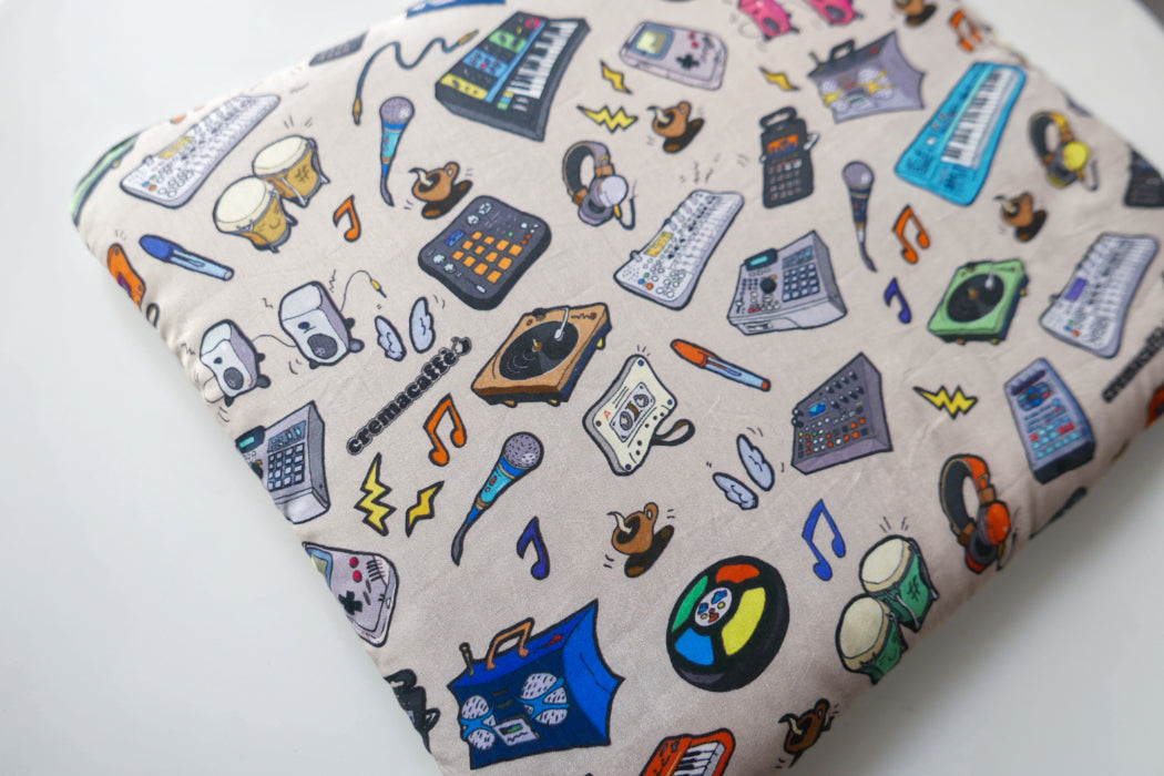 Cremacaffe Design Padded Pouch