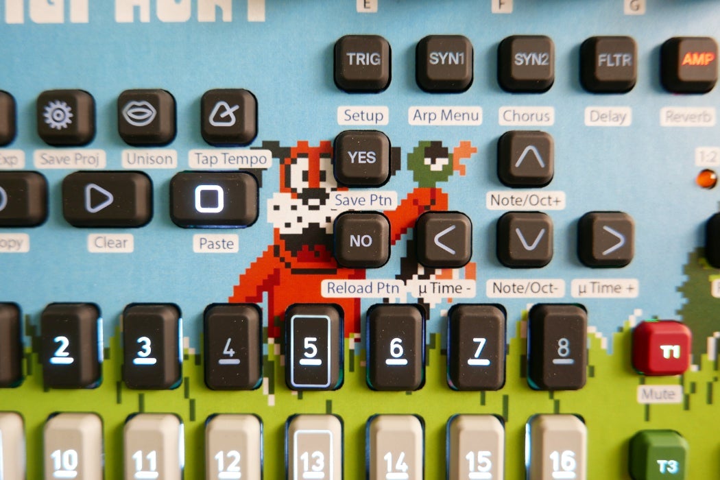 Cremacaffe Design Digitone Skin: Digi-Hunt