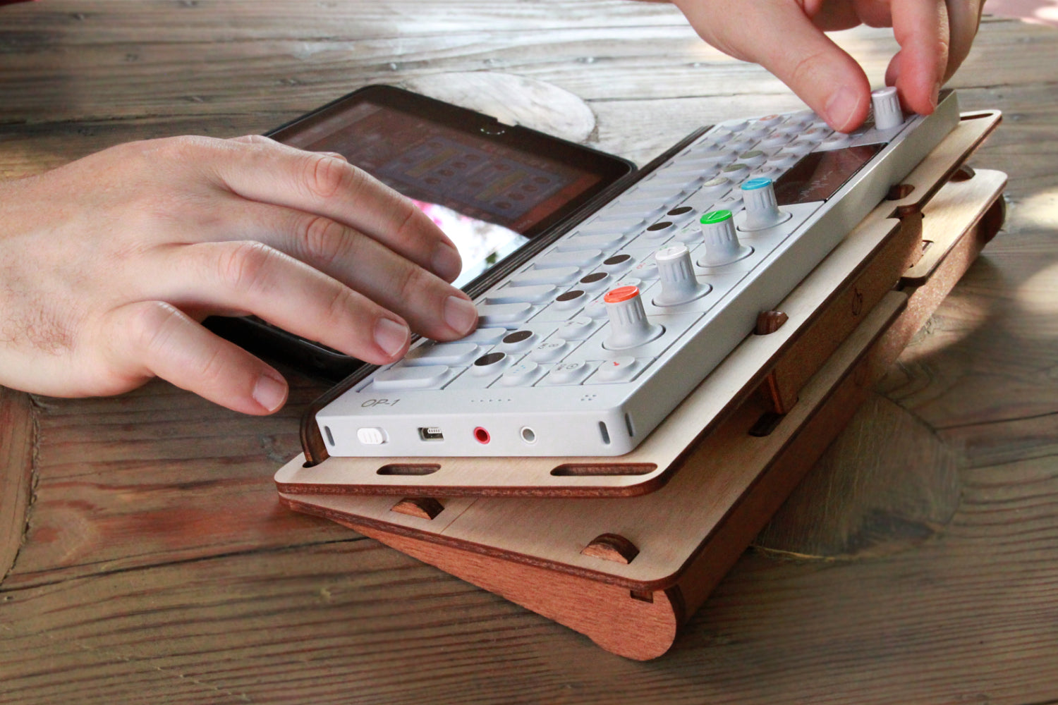 Cremacaffè Design OPUS-1 | Hardcase and Double Stand for TE OP-1