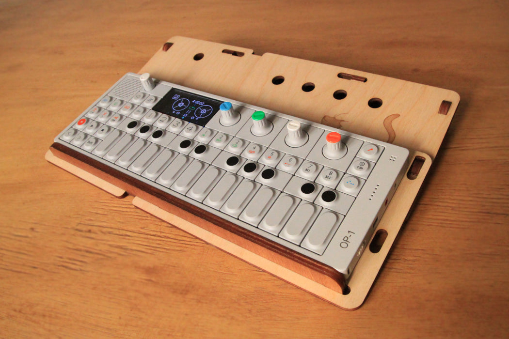 Cremacaffè Design OPUS-1 | Case and Double Stand for TE OP-1